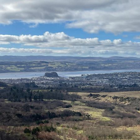 Dumbarton With A View Apartamento Exterior foto